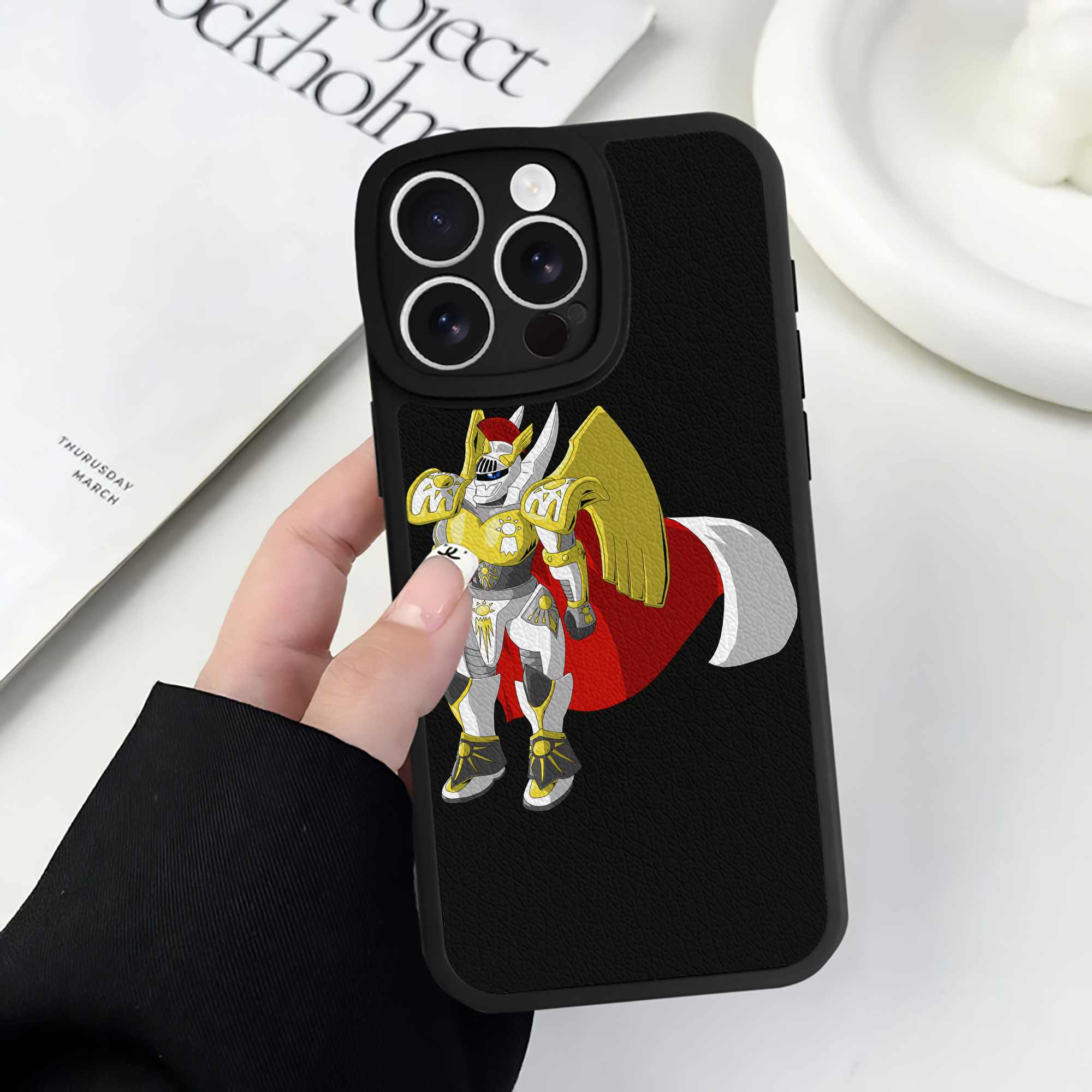 （画像用） Digimon デジタルモンスター/デジモン 【iPhone 16シリーズ対応】シリコンスマホケース（レザー調） 材質：シリコン
